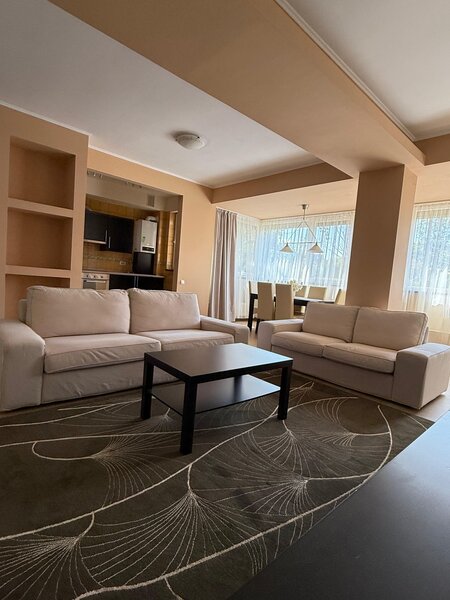 Titan Parc, bloc boutique, 125mp, loc parcare