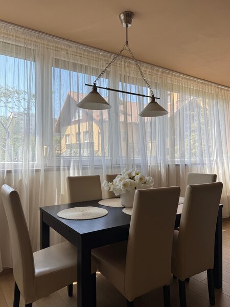 Titan Parc, bloc boutique, 125mp, loc parcare