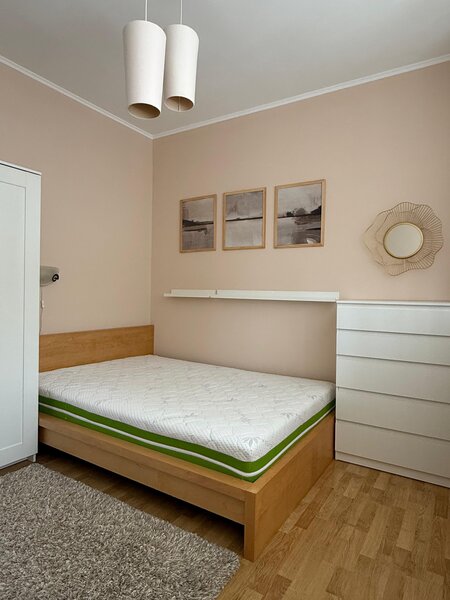 Titan Parc, bloc boutique, 125mp, loc parcare